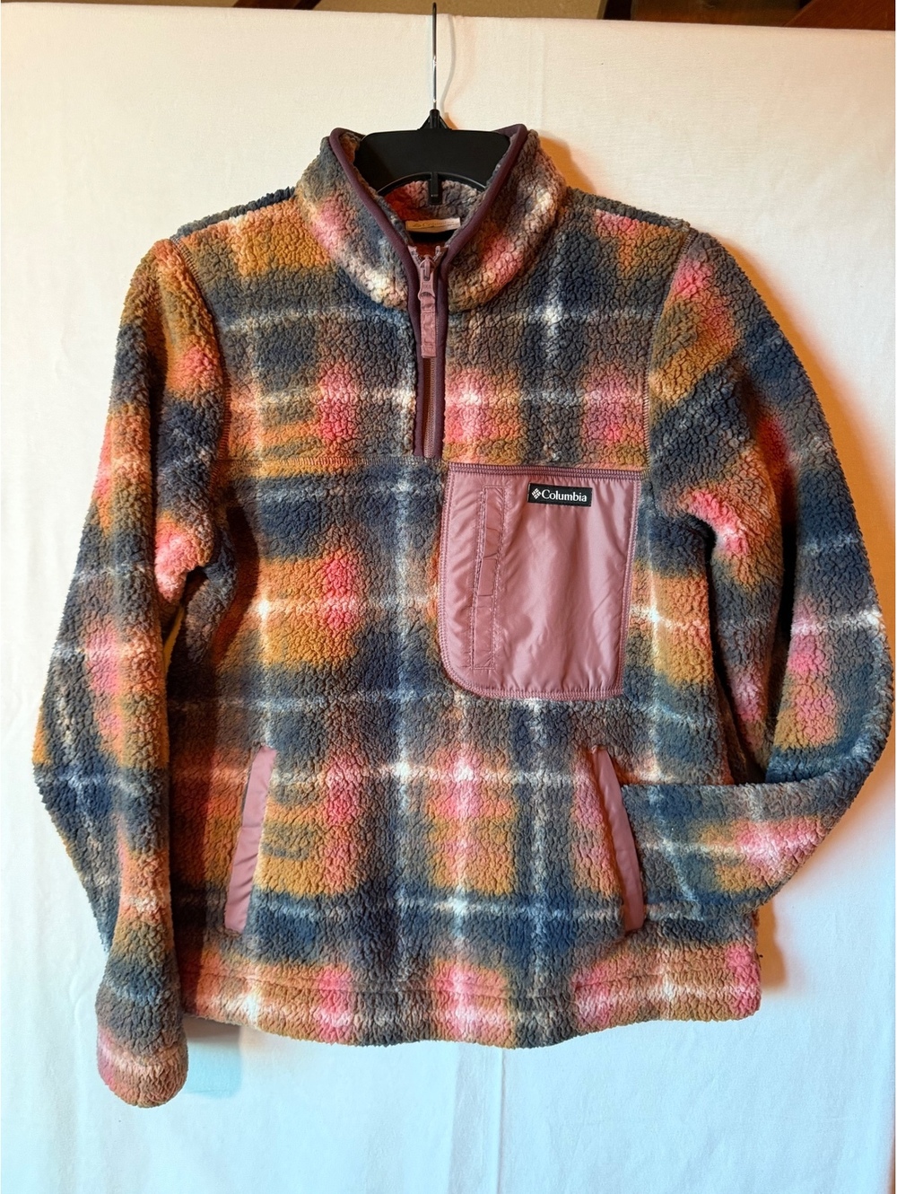 Columbia Women's Fleece Pullover Jacket with Plaid Pattern and Chest Pocket